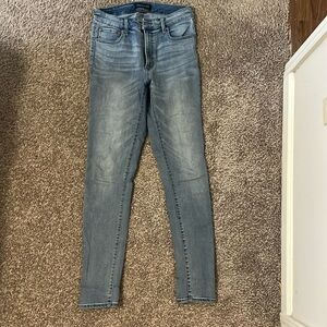 Light High Rise Jeggings